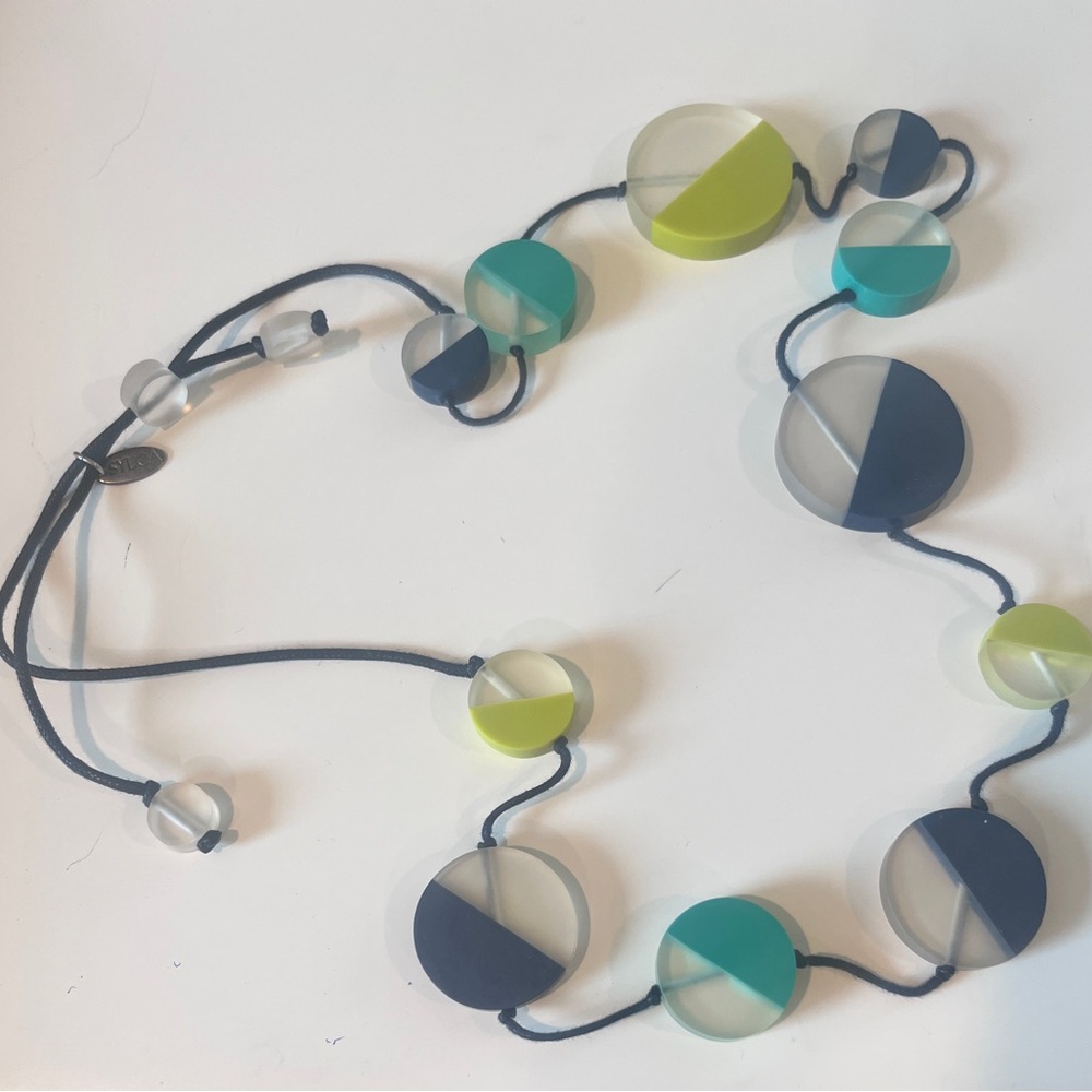 Colorblock Round Disc Necklace in Navy, Teal & Lime